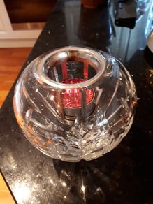 Cutglass tee light holder.bowl