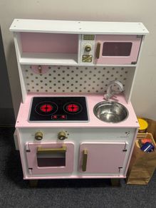 toy kitchen