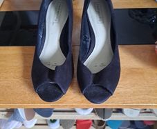kitten heel shoes