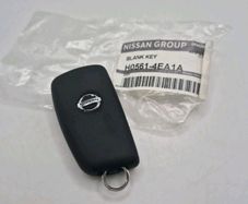 Nissan Qashqai J11 2014- Juke F15 F16 Genuine Key Fob Remote No Blade H05614EA1A
