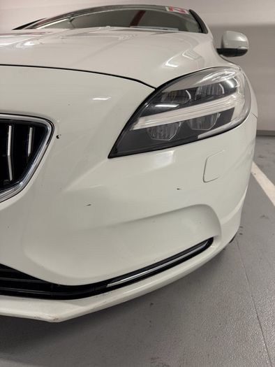 2018 Volvo V40