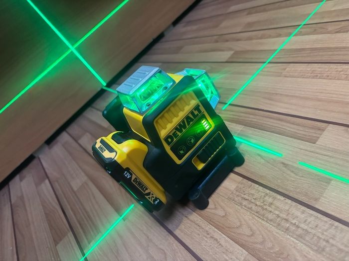 dewalt 360 green line lazer