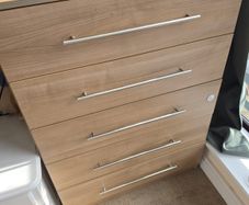 chest of drawers