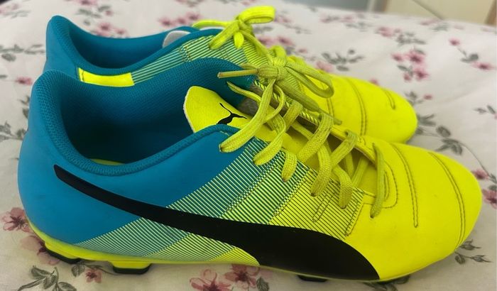 Puma football boots size 6.5