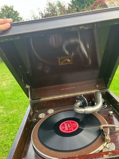 gramophone