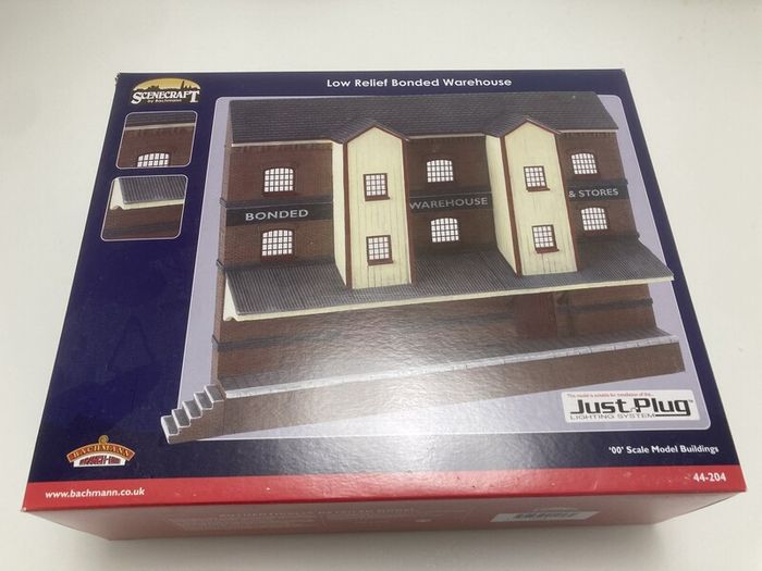 Bachmann Scenecraft 44-204 Low Relief Bonded Warehouse 00 Scale