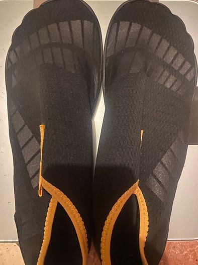 swim shoes size UK 44