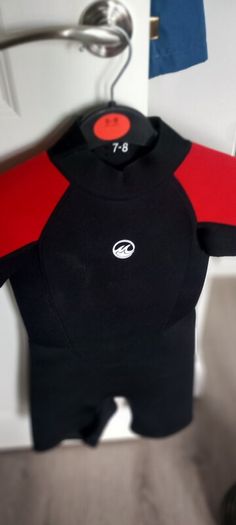 kids wet suit