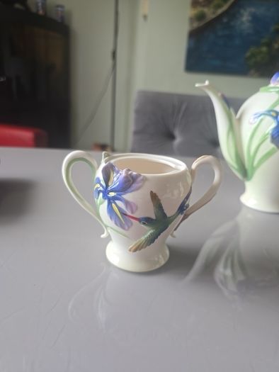 collectable tea set