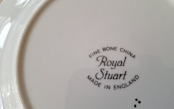 Royal Stuart 18 piece tea set