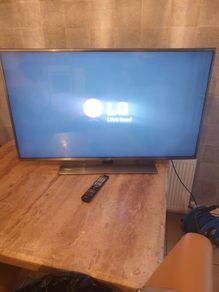 LG 47 inch tv