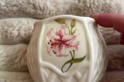 Vintage Belleek Country Trellis Lily Votive Candle Holder / Ring Dish - 9th Blue Mark 1997-99
