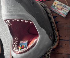 Iconic Jaws Wall Mount