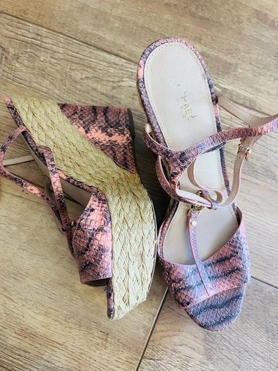 Michael Kors wedges sneak print leather