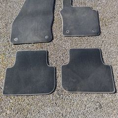 Original VW Tiguan Floor Mats - Carpet