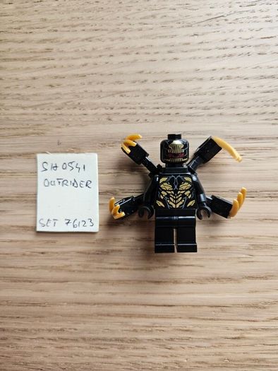 lego sh0541 outrider extended arms, set 76123