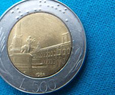 Italy 500 Lire,1988 MINT ERROR Highly Collectible.