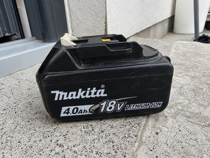 Genuine Makita 18V 4.0Ah Battery