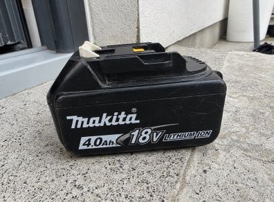Genuine Makita 18V 4.0Ah Battery