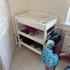 Changing table