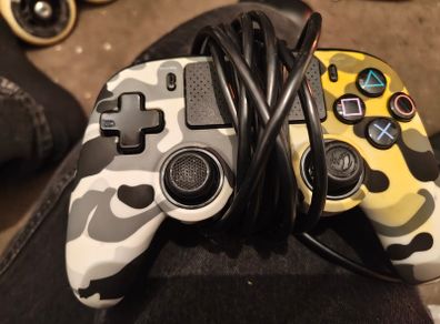 Nacon PS4 controller