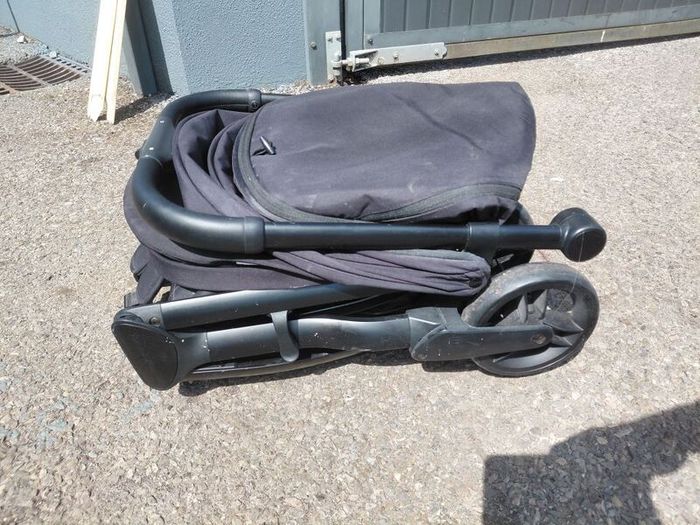 stroller