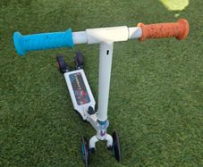 2-4 year old 4 wheel Scooter