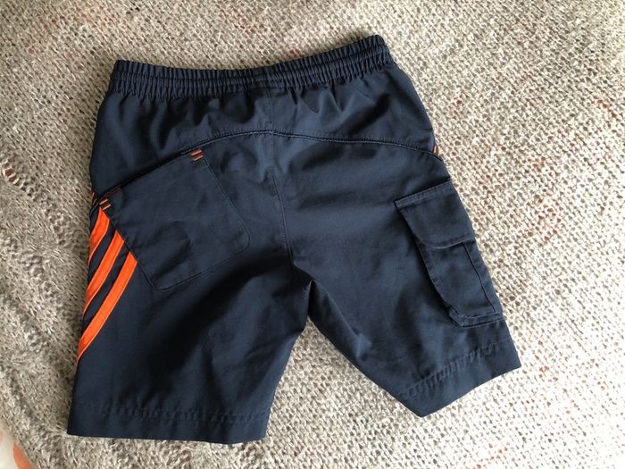 Adidas shorts size 5-6 years old (110cm)