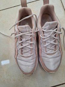 Nike runners uk5.5