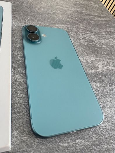 iPhone 16 128gb