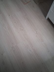 Free Laminate Flooring.