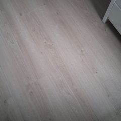 Free Laminate Flooring.