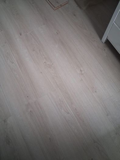 Free Laminate Flooring.