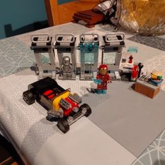 Lego Marvel 76167 Iron Man's Armoury