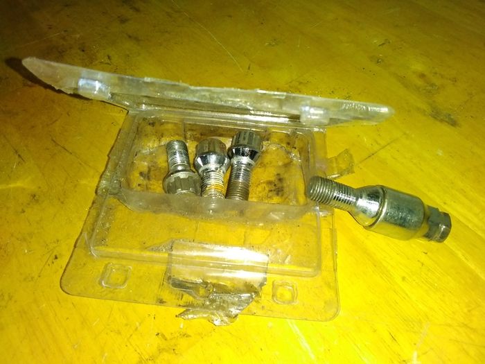 Locknuts  -VW/Audi etc