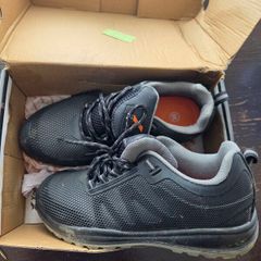 Steel toe work boots