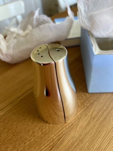 NEW Newbridge Silver salt and pepper set