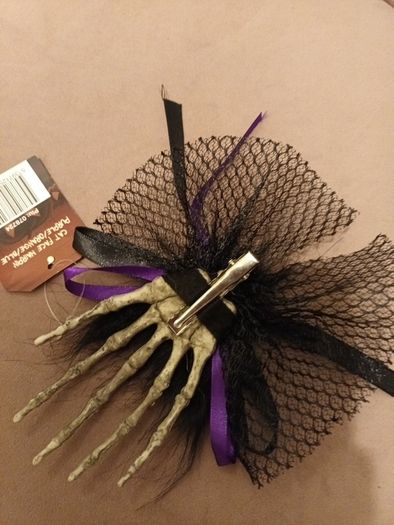 halloween hair pin
