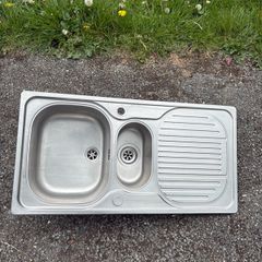 Stainless Steel Kitchen Sink