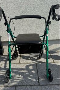 Mobility walker