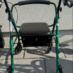 Mobility walker