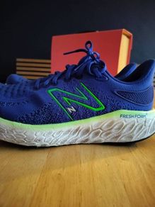 New Balance 1080 v12 (size 10)