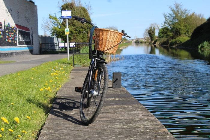 Ladies bike Lapierre 400 City Bike 7 Speed +Wicker Basket & Lock included