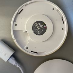 Ubiquiti unifi Ap - access point - router WiFi