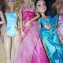 Barbie dolls bundle Image 4