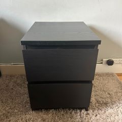 Bed side table