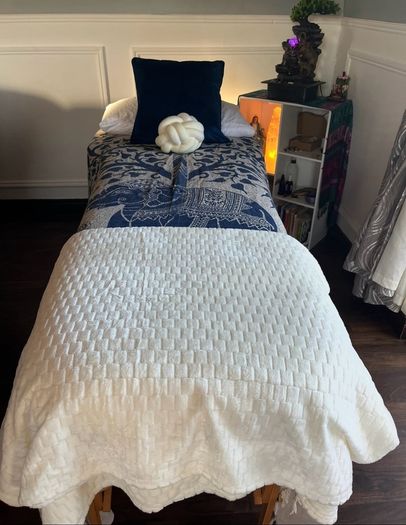 massage bed