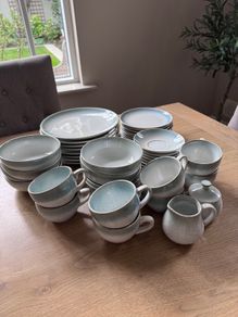 Belleek Dinner And Coffee Set