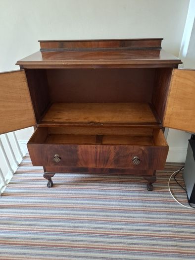 mahogany