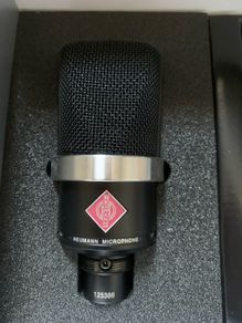 Neumann TLM 102 Studio Set Boxed (with Pop Filter & Reflection Shield)